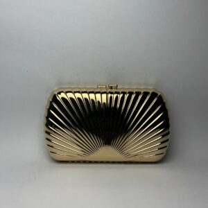 Clutch Dourada com Detalhes
